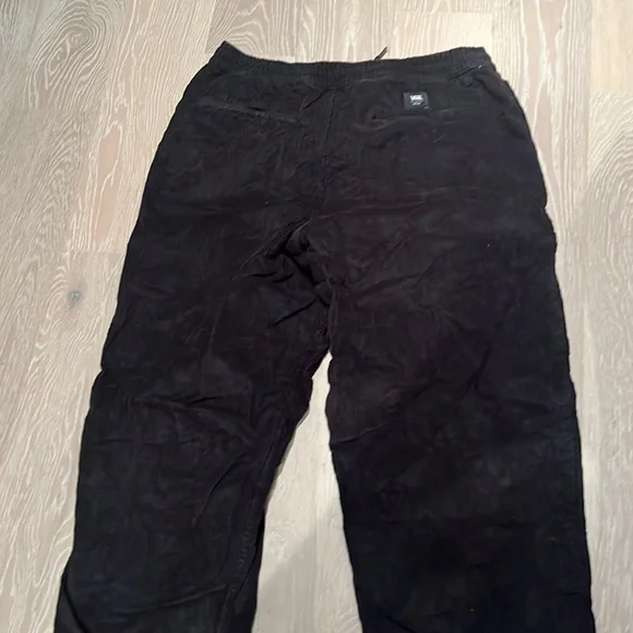 Vans - Picture 1 of 2